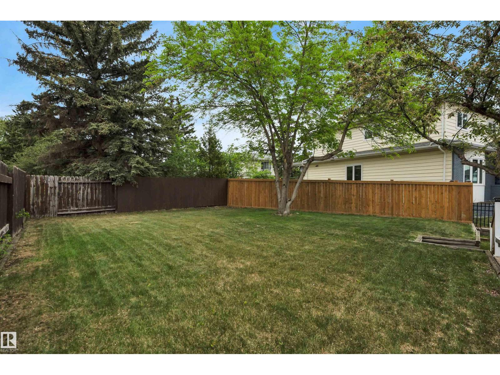 2412 112A ST NW - 63