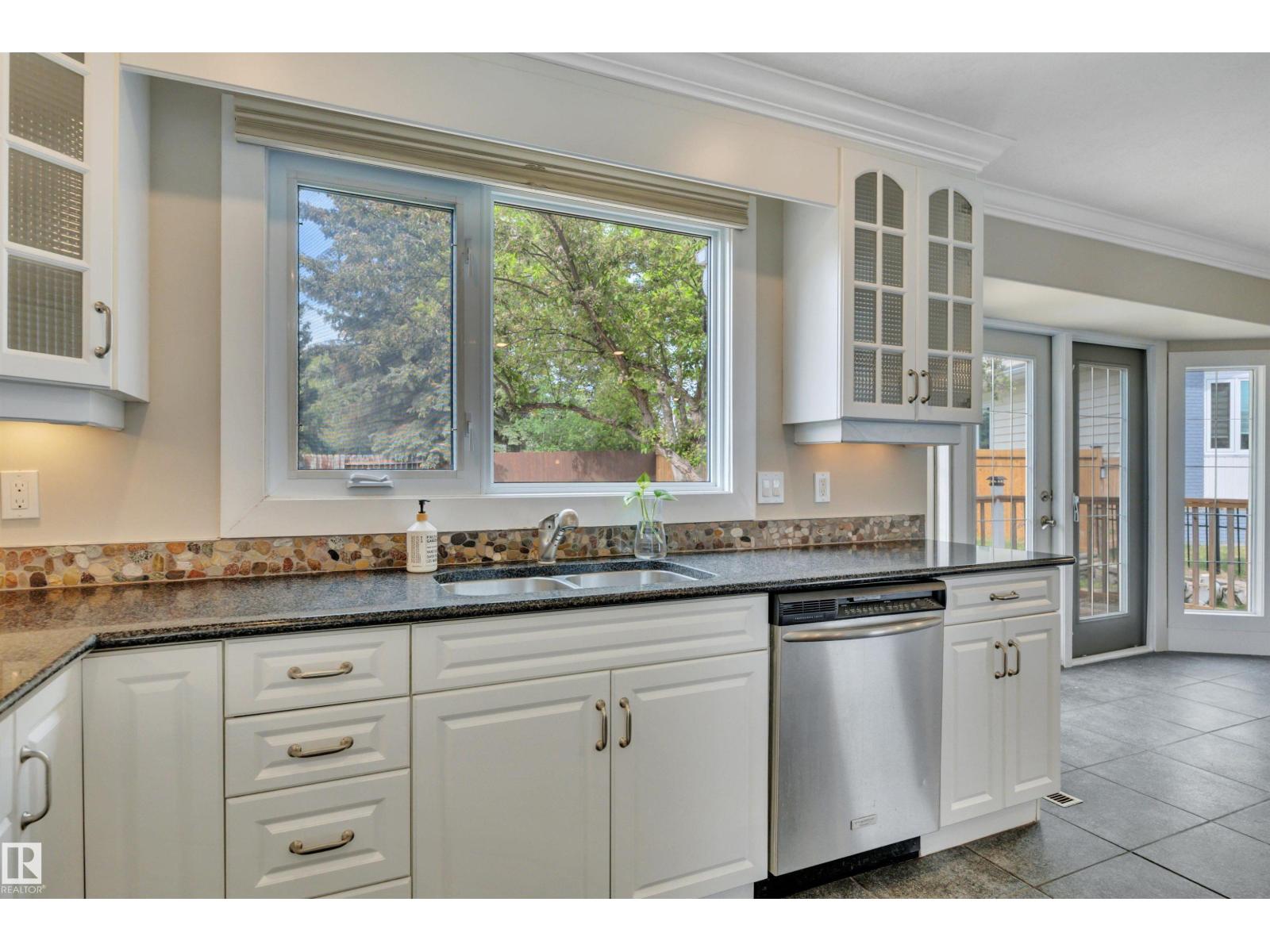 2412 112A ST NW - 23
