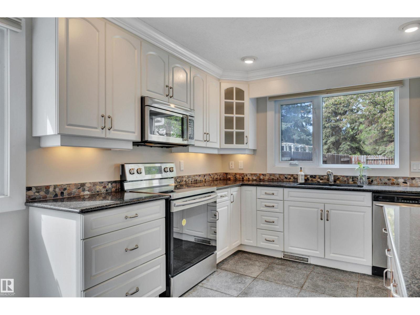 2412 112A ST NW - 21