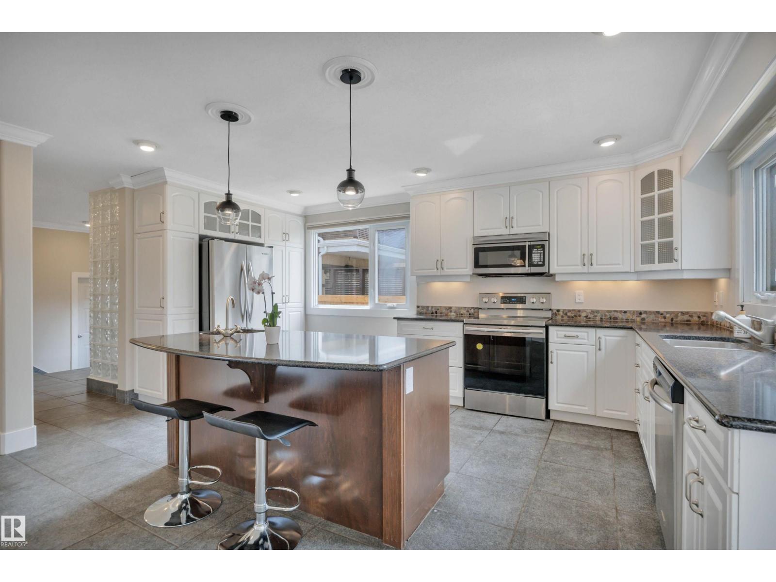 2412 112A ST NW - 28