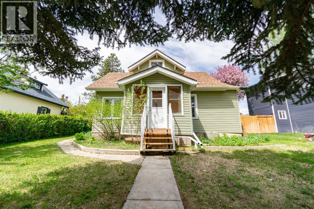 253 4 Avenue S — photo 6