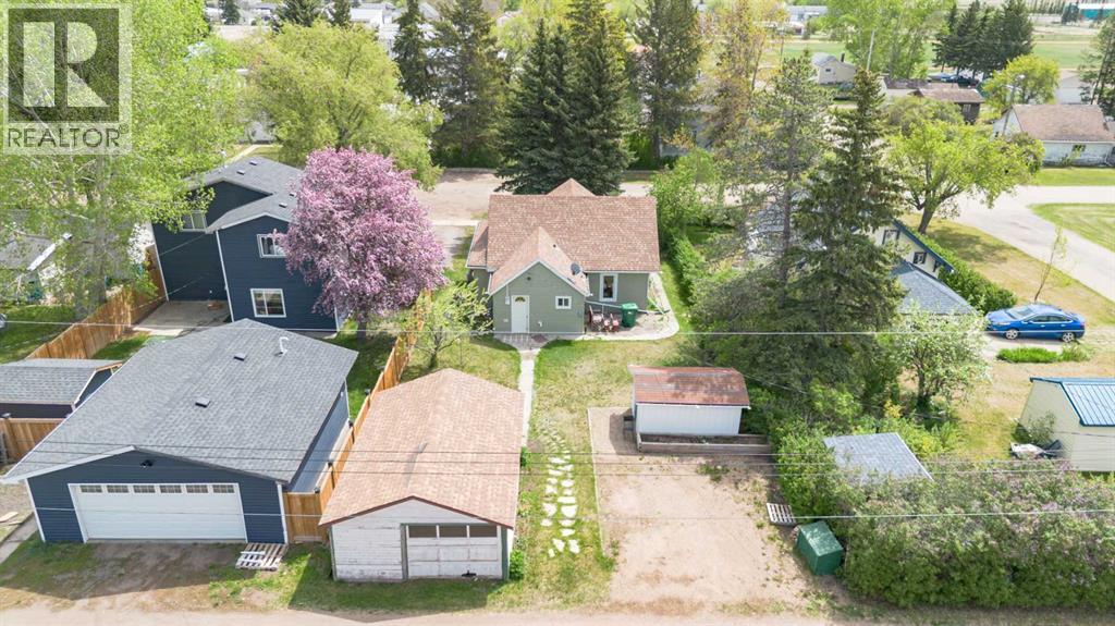 253 4 Avenue S — photo 34