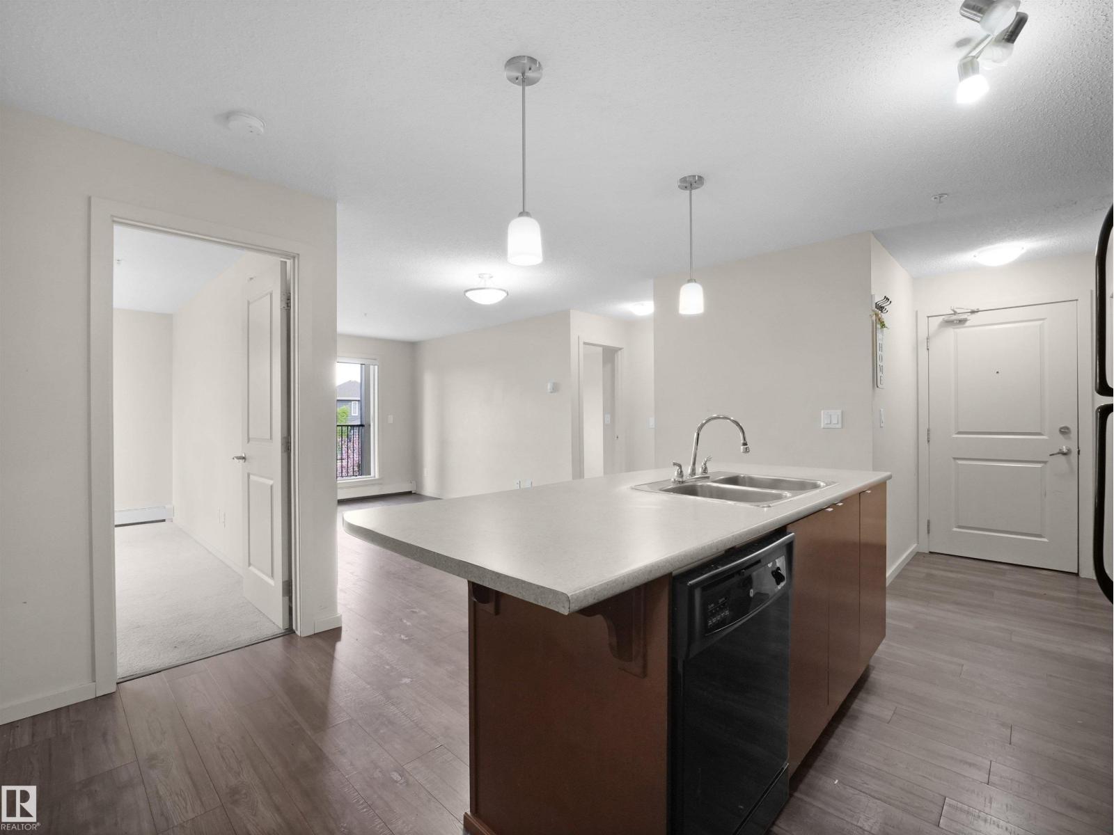 #215 3357 16A AV NW - 25