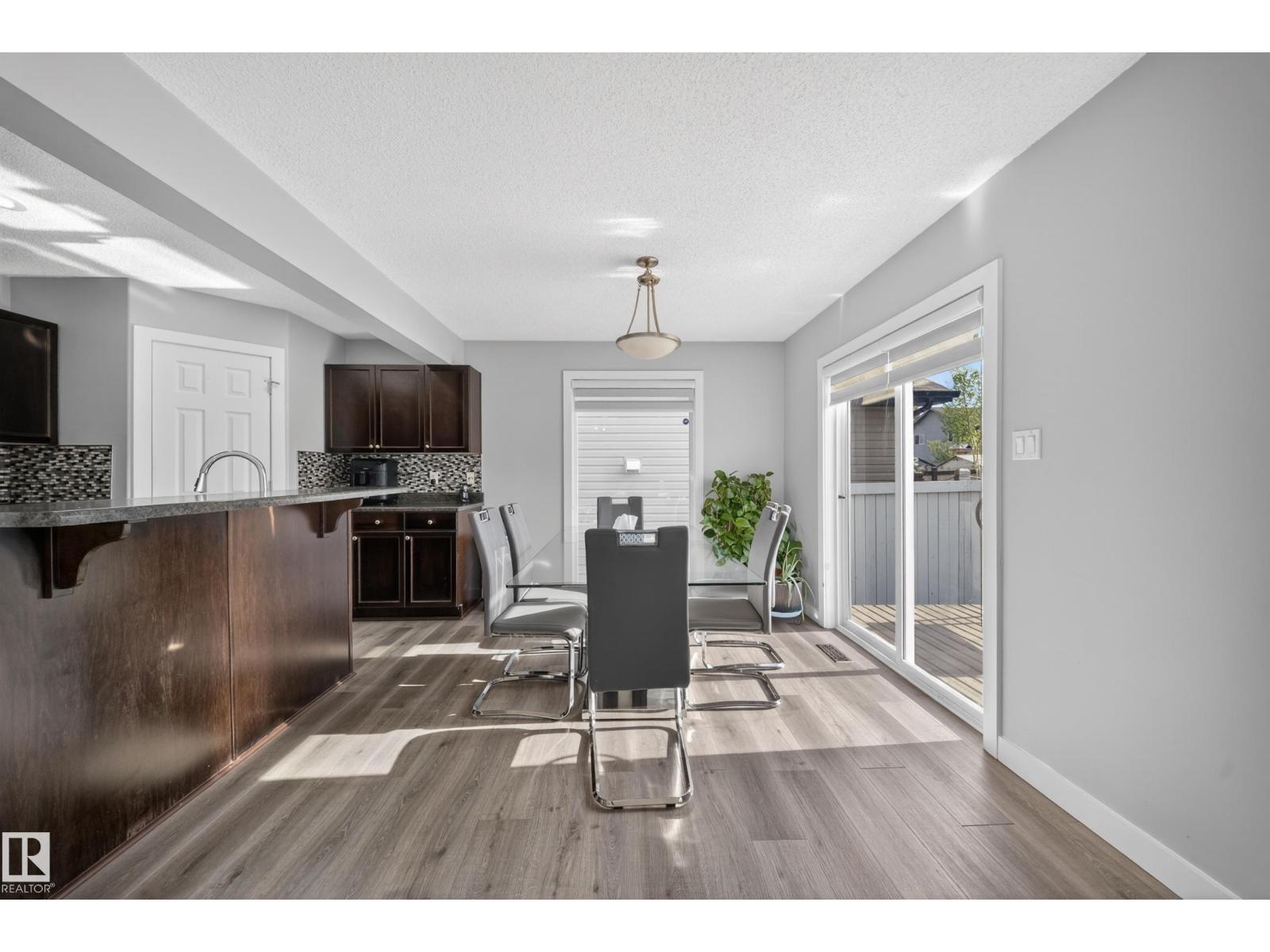 3752 12 ST NW - 9