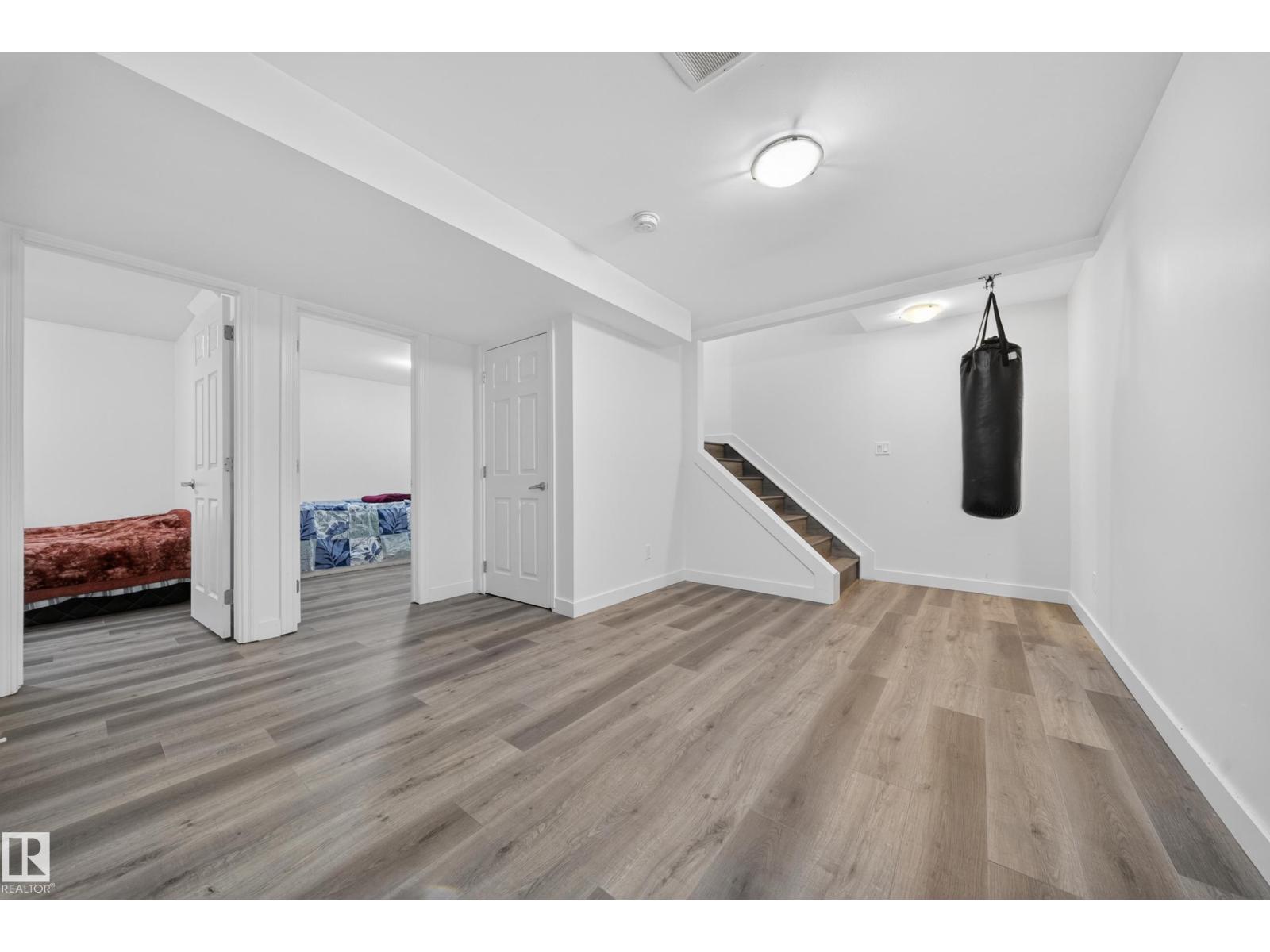 3752 12 ST NW - 28
