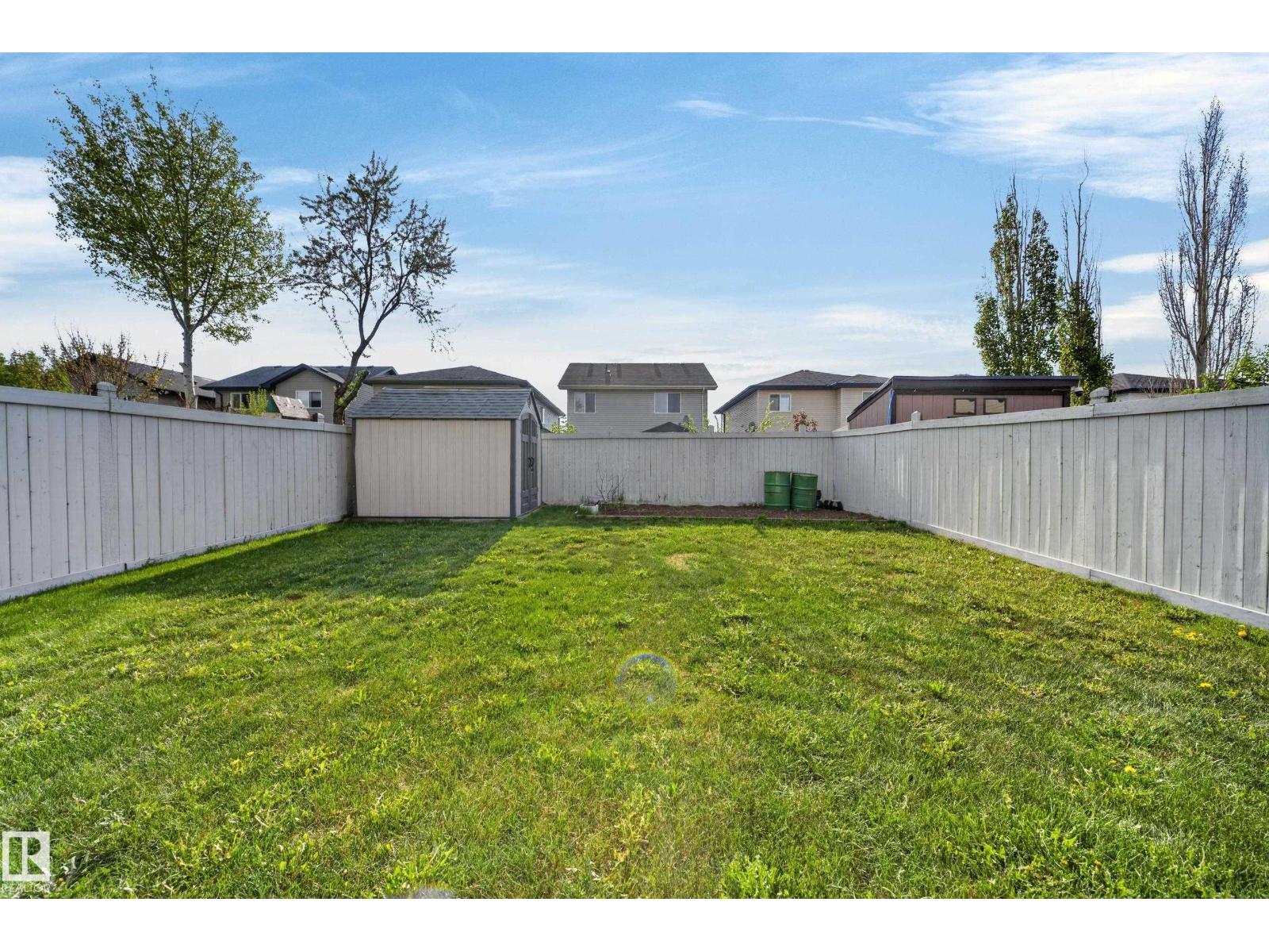 3752 12 ST NW - 35
