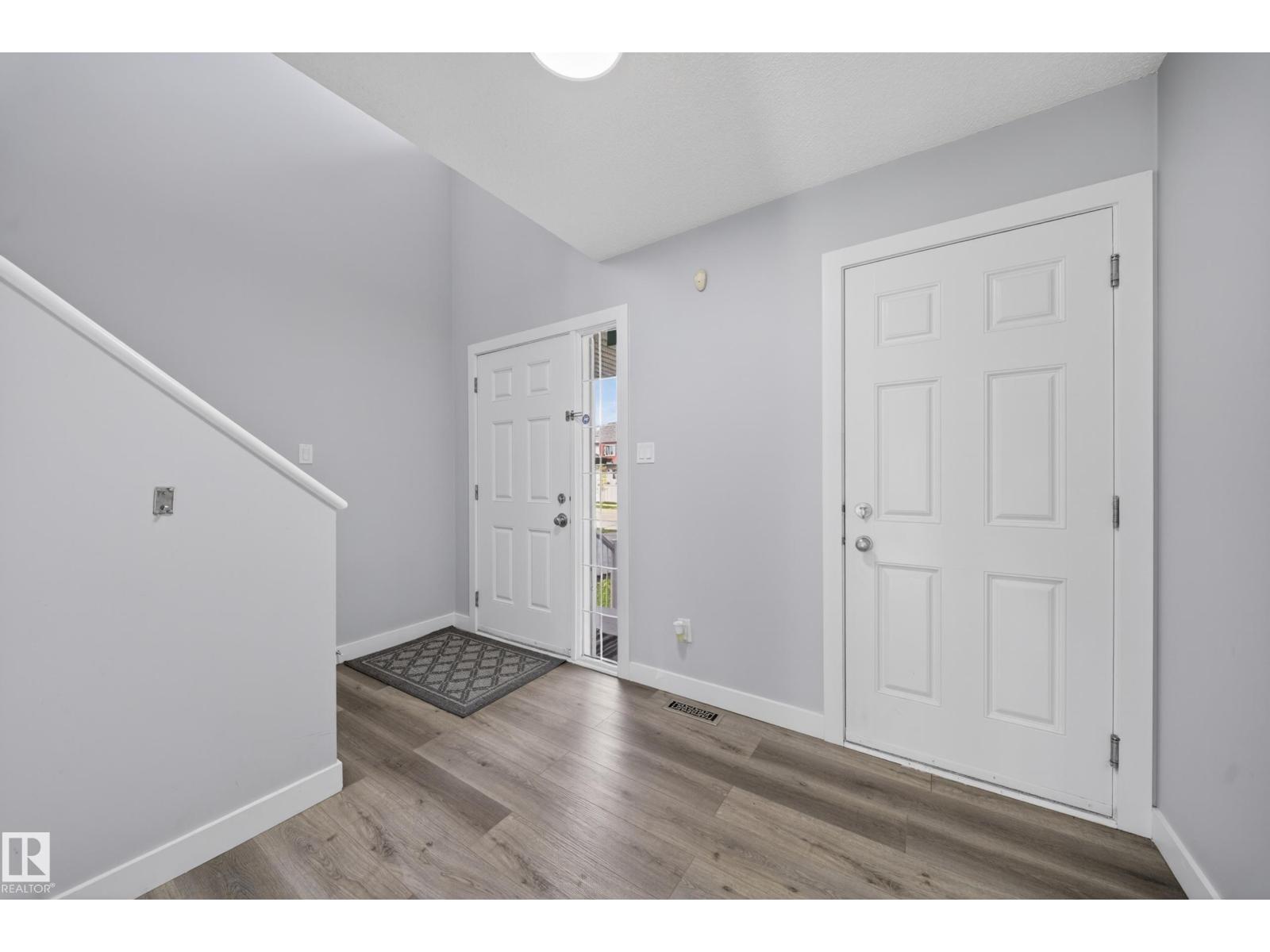 3752 12 ST NW - 3