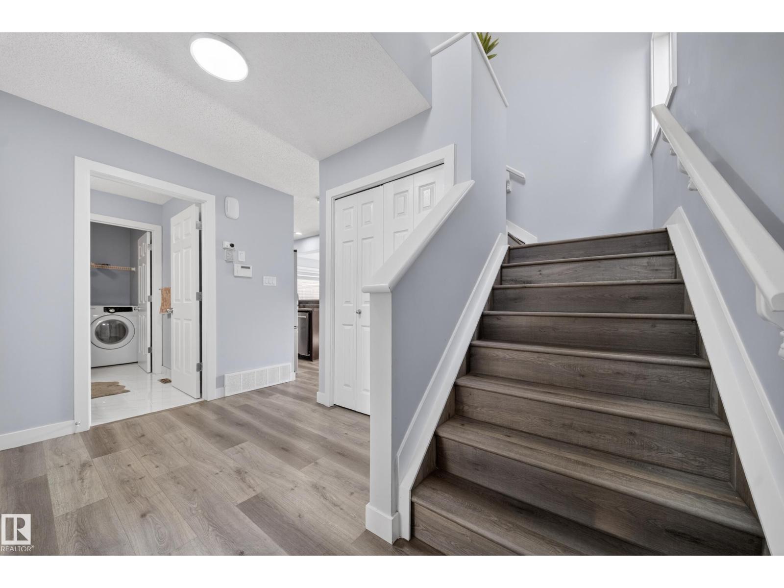 3752 12 ST NW - 5