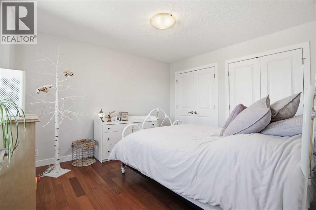 135 Cranleigh View SE — photo 31
