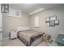 Kitchen - 11 Chipstead Road, Toronto, ON M3B3E5 Photo 6