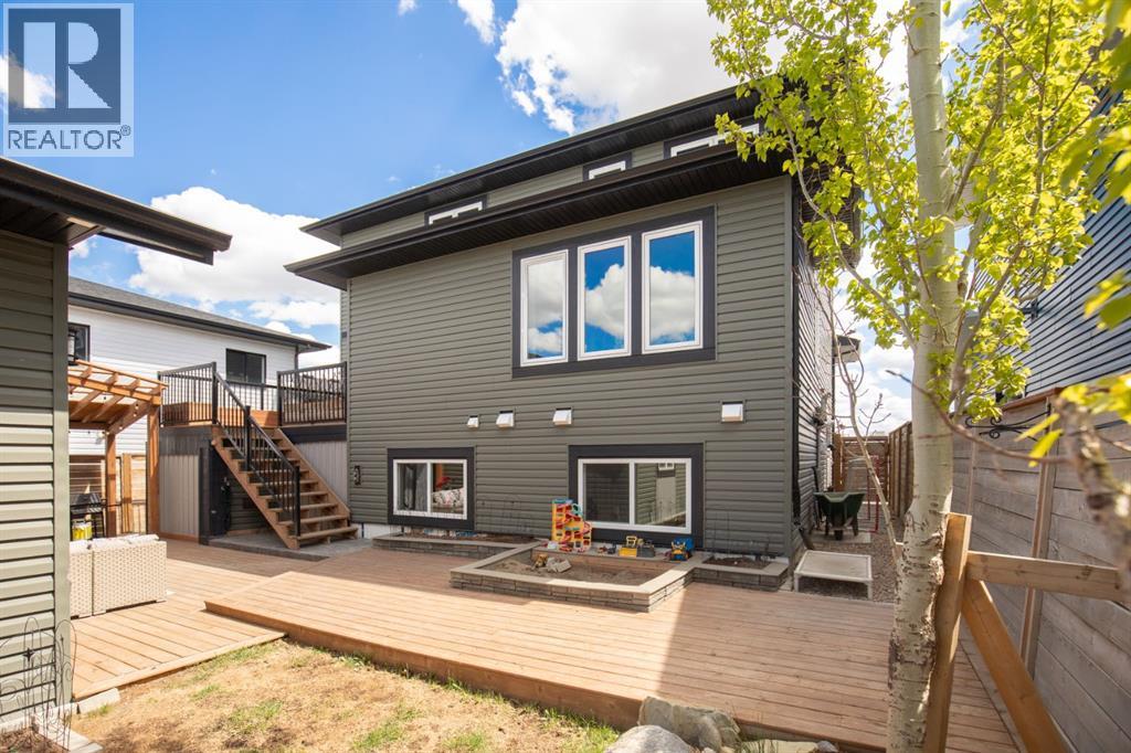 14 Tagish Avenue - 33