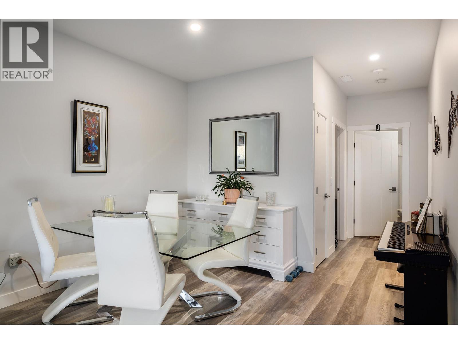 3042 Glenrosa Road - 22