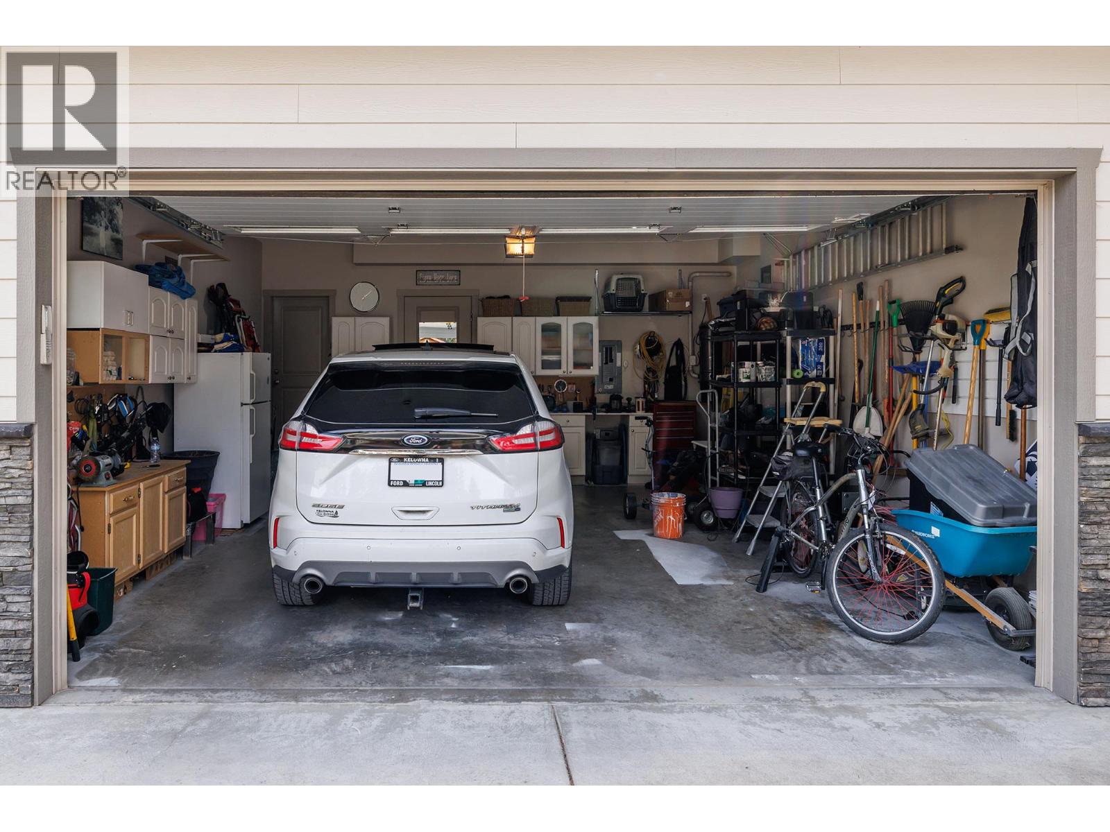 3042 Glenrosa Road - 36