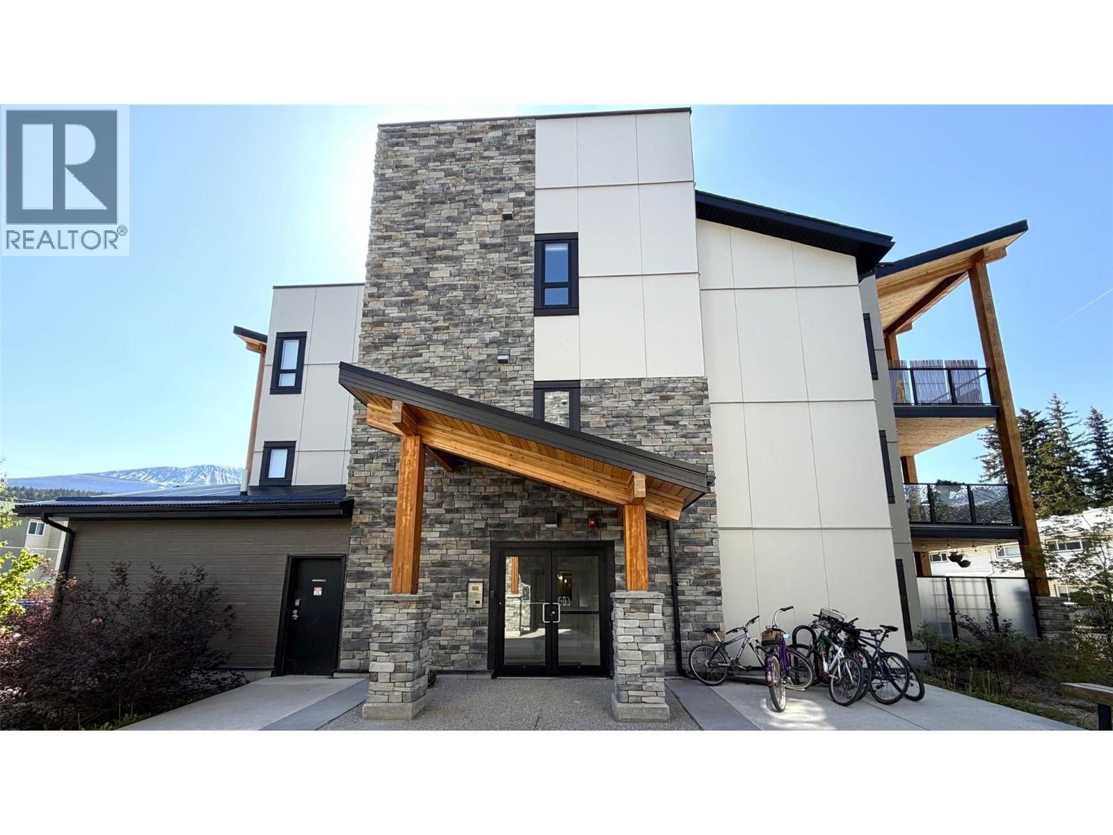 #2102 410 5TH S Avenue - 3