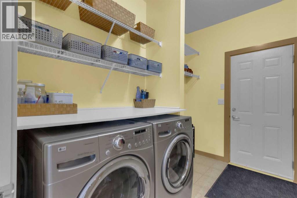 8 Elmont Court SW - 18