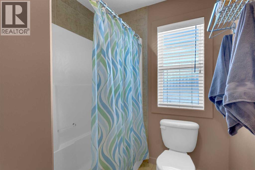 8 Elmont Court SW - 29