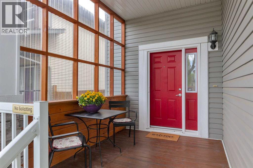 8 Elmont Court SW - Image 3