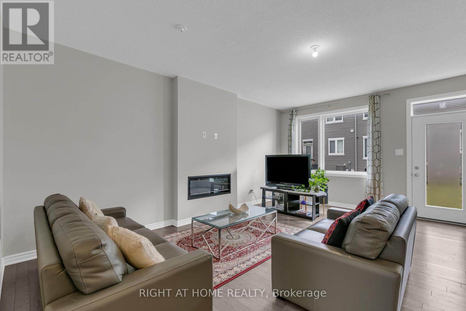 Open Concept Living/Dining