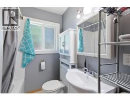 Kitchen - 5148 Mary St, Port Alberni, BC V9Y7H4 Photo 19