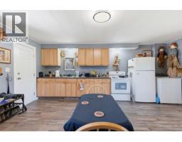 Living room - 5148 Mary St, Port Alberni, BC V9Y7H4 Photo 12
