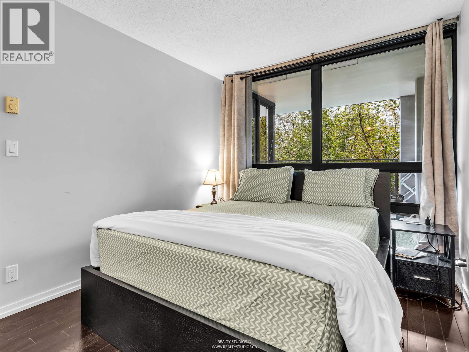 2 Bed, 2 Bath Apartment for Sale in Vancouver – 204 933 HORNBY STREET, Vancouver – MLS# R3128896 - Image 11
