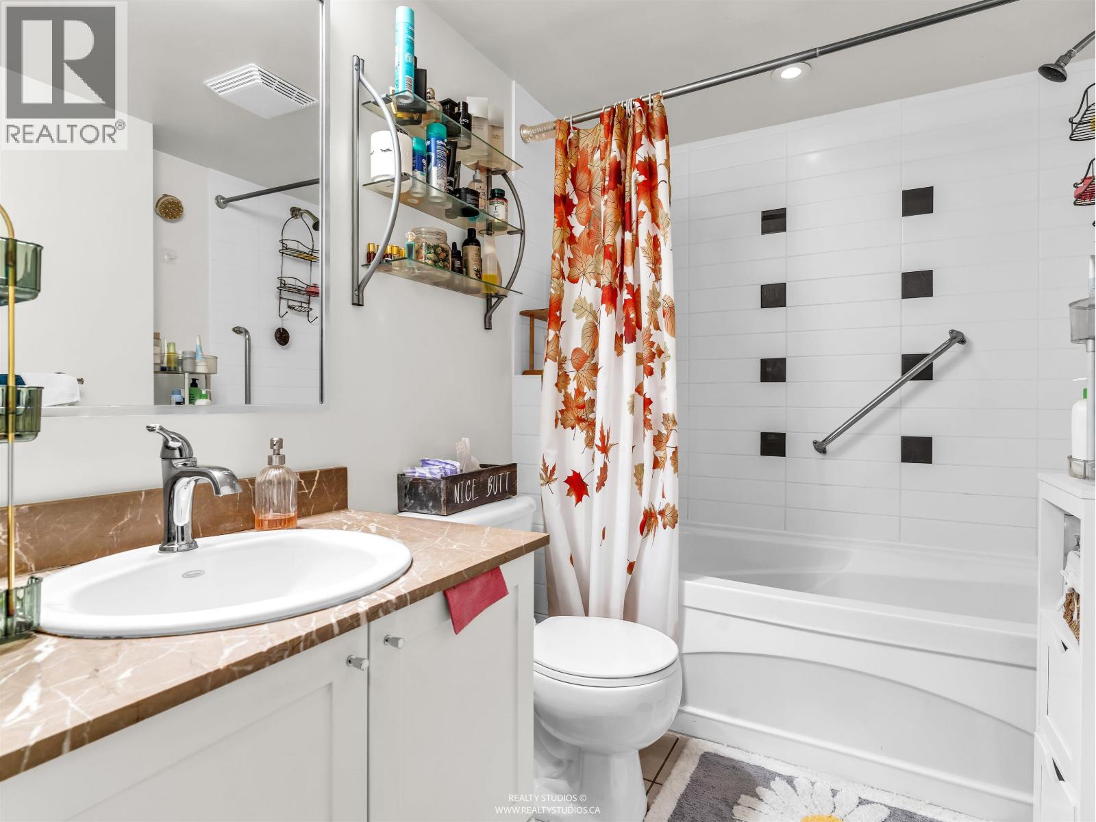 2 Bed, 2 Bath Apartment for Sale in Vancouver – 204 933 HORNBY STREET, Vancouver – MLS# R3128896 - Image 14