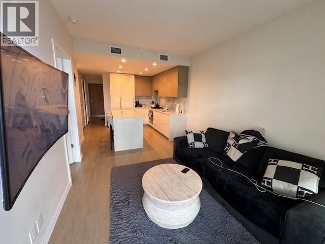3609 4168 LOUGHEED HIGHWAY — photo 3