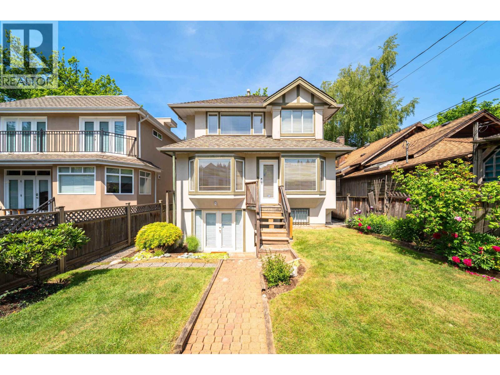 4 Bed, 4 Bath House for Sale in Vancouver – 4682 W 14TH AVENUE, Vancouver – MLS# R3128361 - Image 30