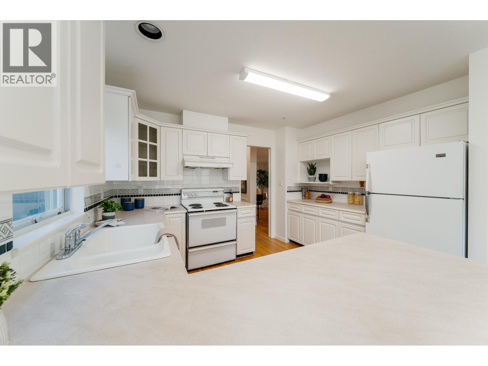4 Bed, 4 Bath House for Sale in Vancouver – 4682 W 14TH AVENUE, Vancouver – MLS# R3128361 - Image 11