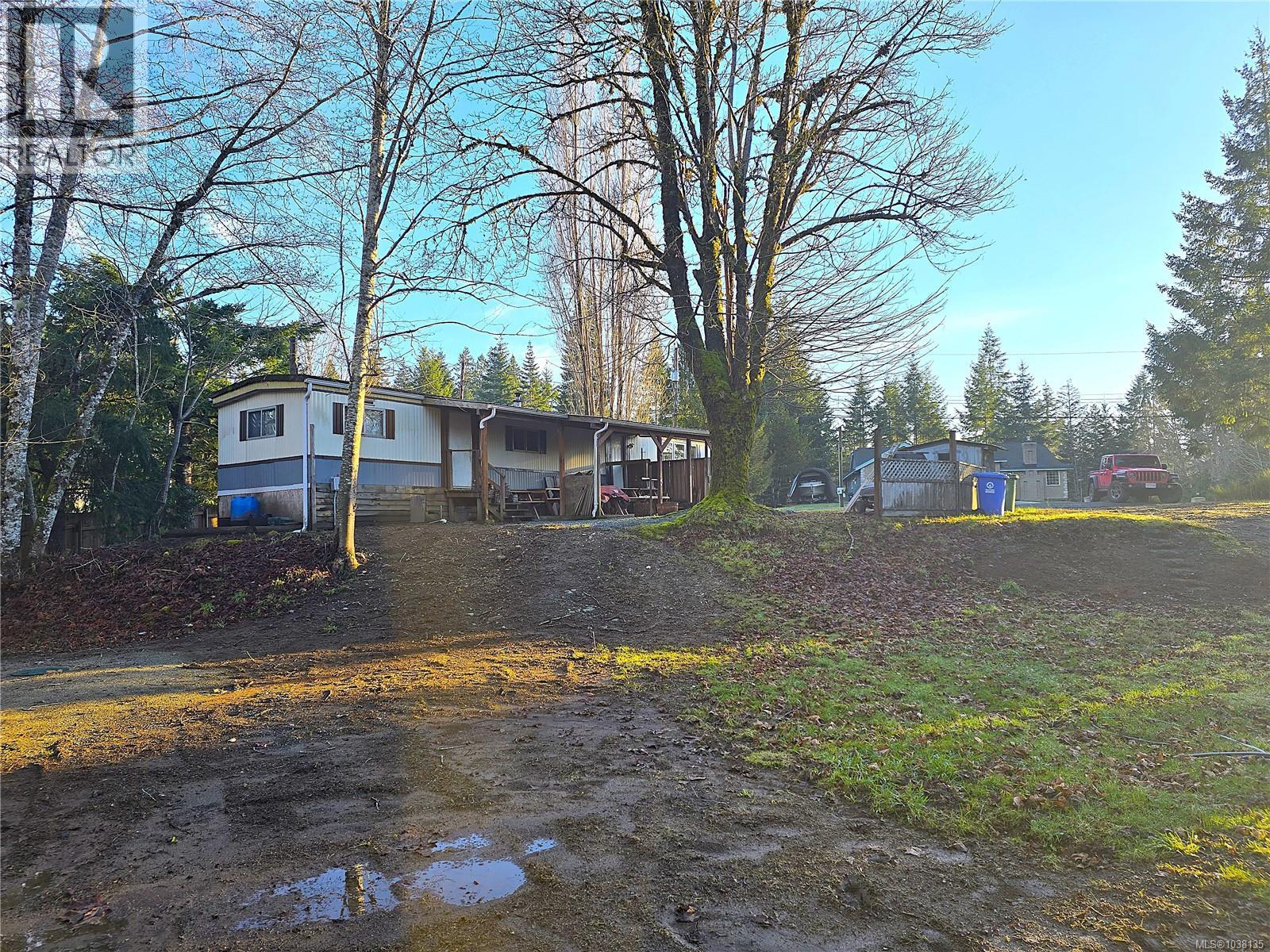 #3 2831 Burde St - 10
