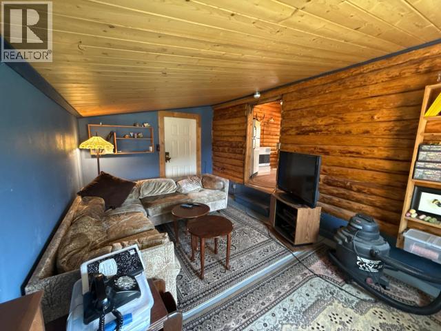 12 FIREWEED ROAD - 11