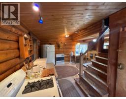 12 Fireweed Road, Dawson City, YT Y0B1G0 Photo 9