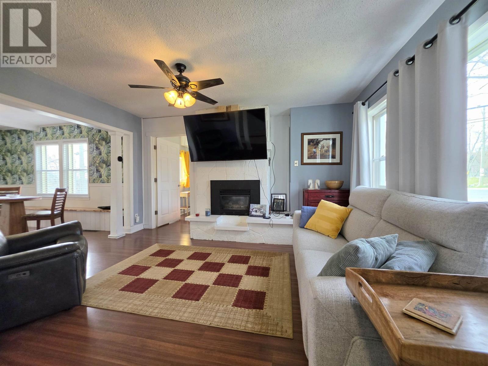401 Third Street South - 13