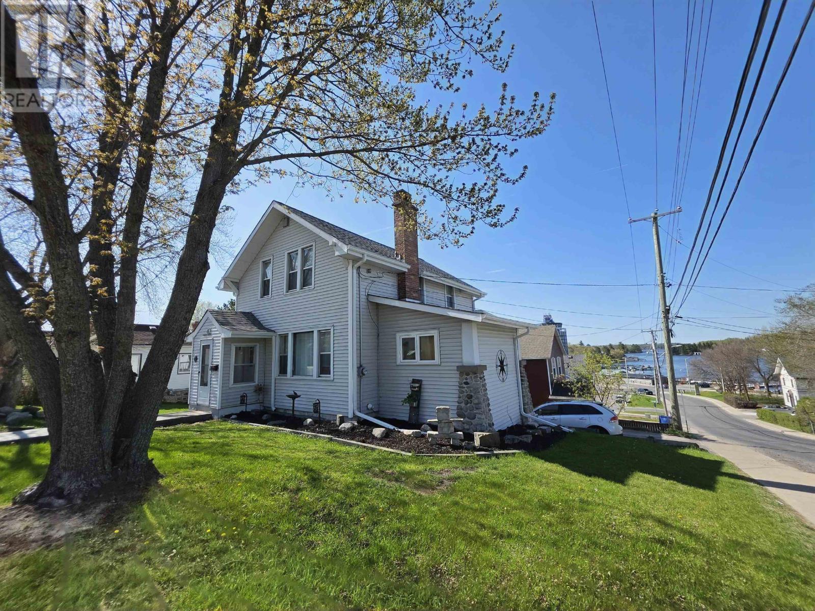 401 Third Street South - 2