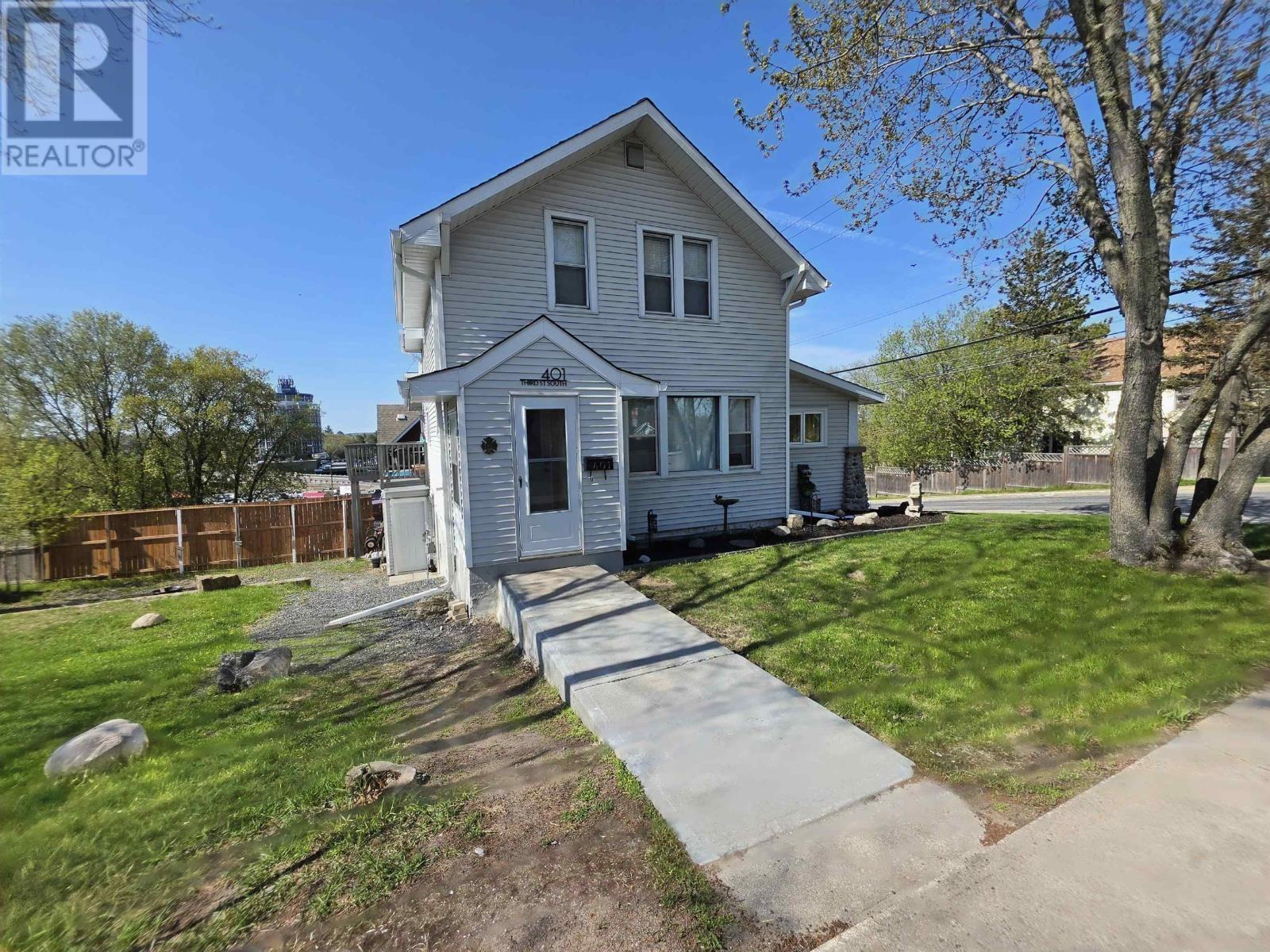 401 Third Street South - 44