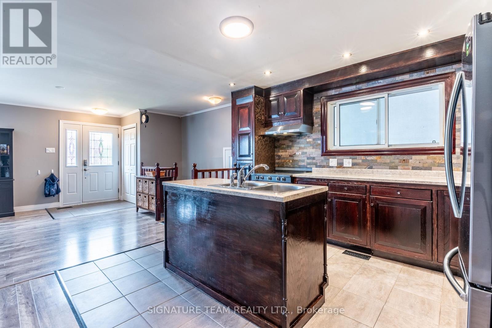149 TOWN LINE ROAD - 7