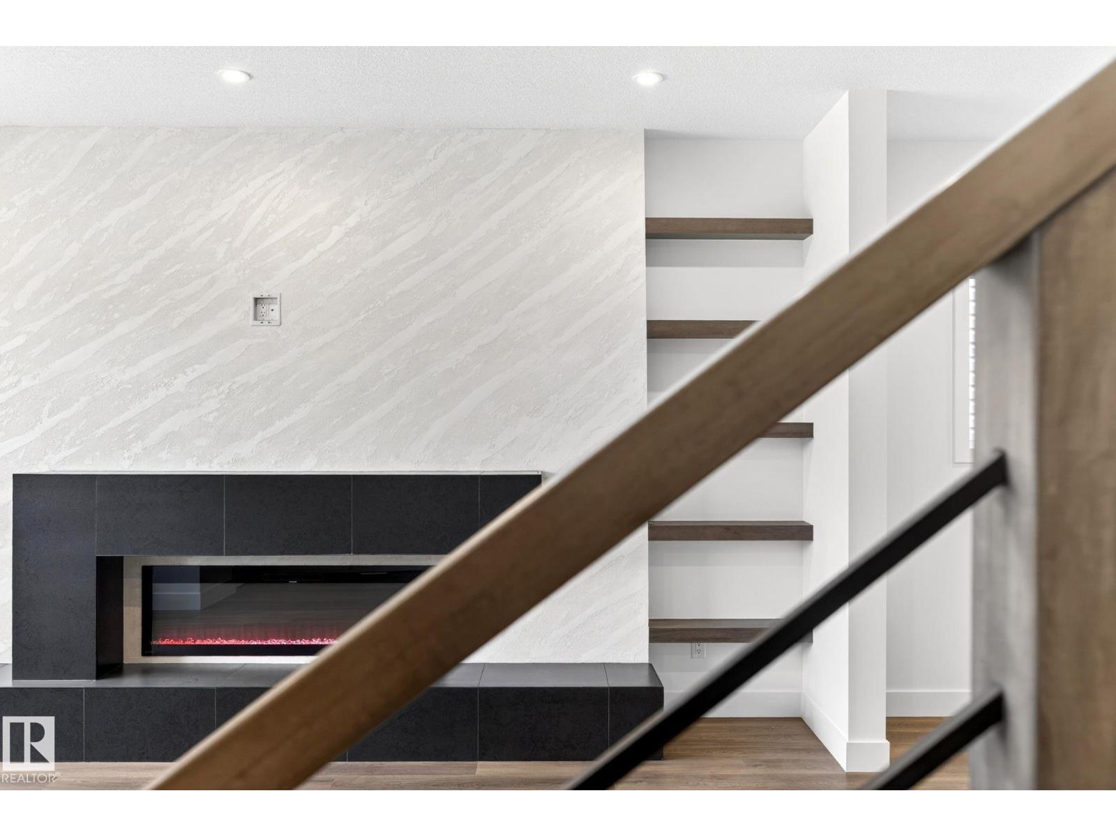 5308 103A AV NW - 14