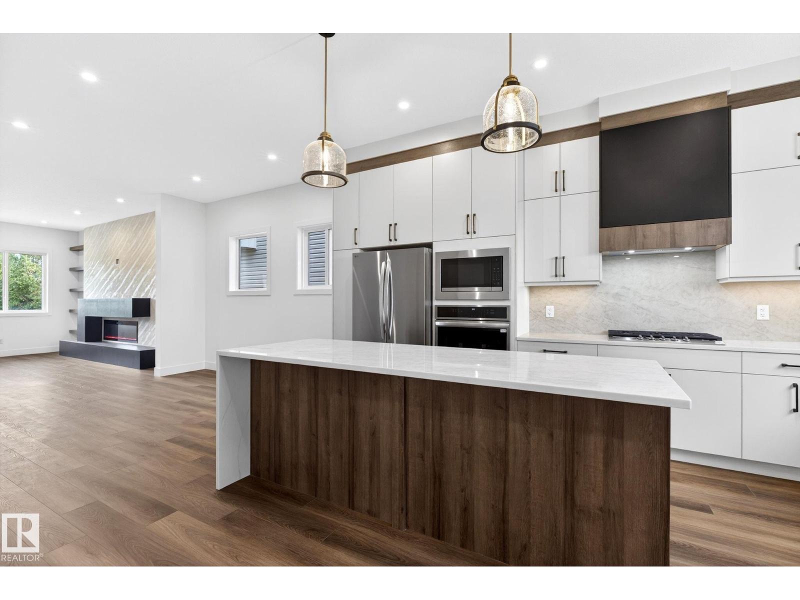 5308 103A AV NW - 19