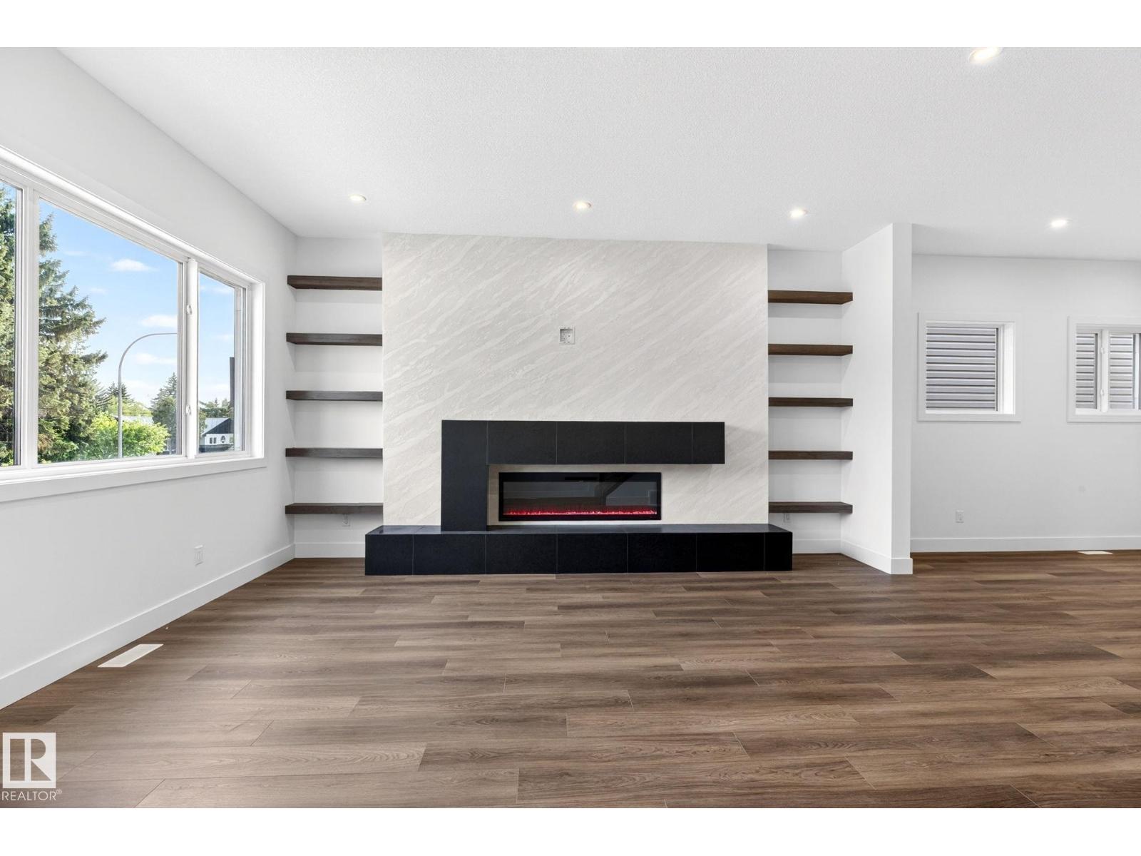5308 103A AV NW - 9