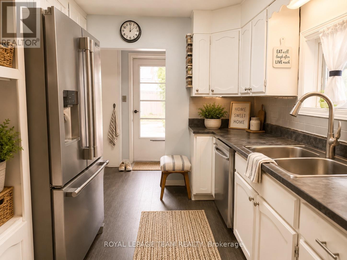 26 LANE STREET - 14
