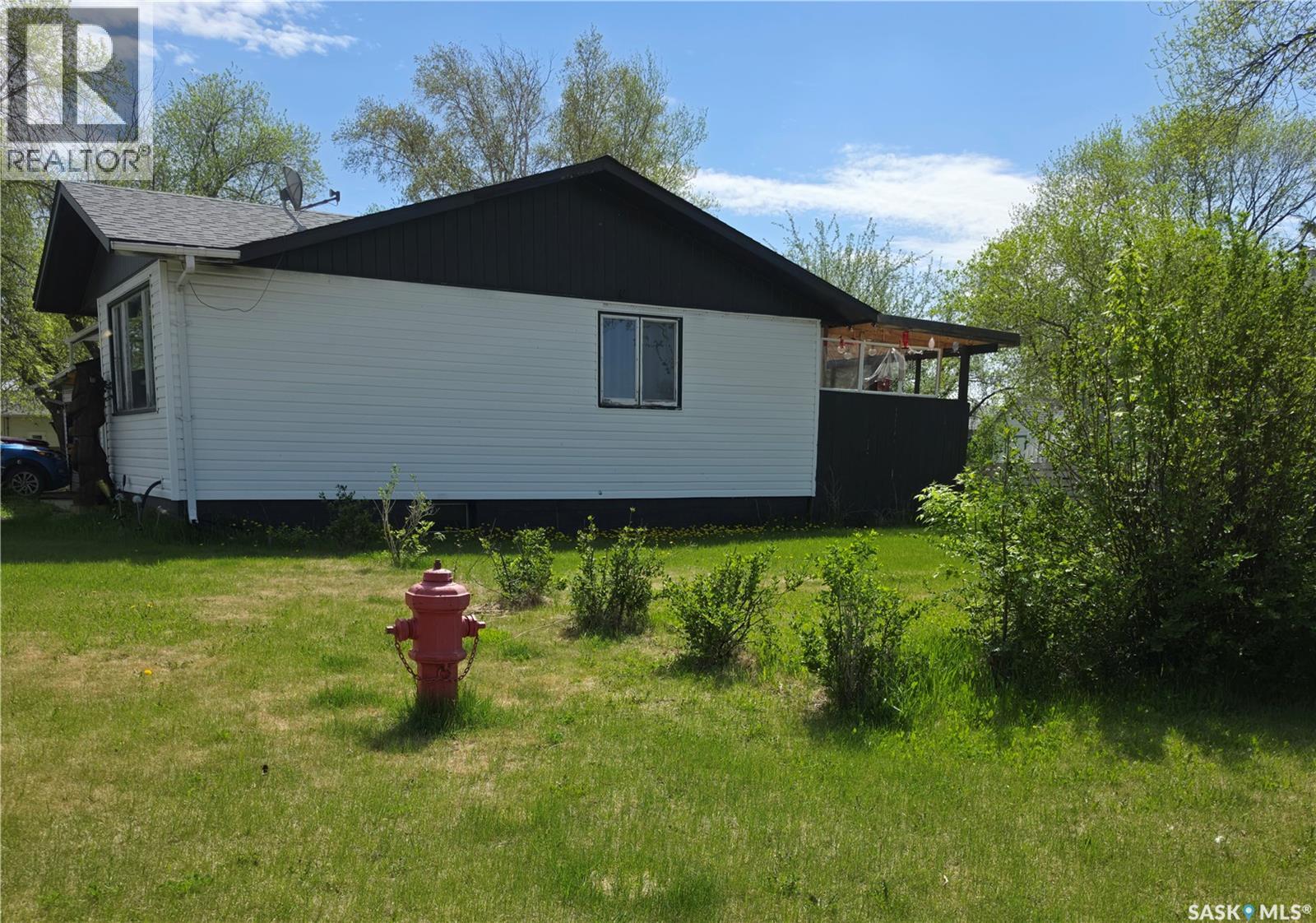 38 6th STREET SE - 4