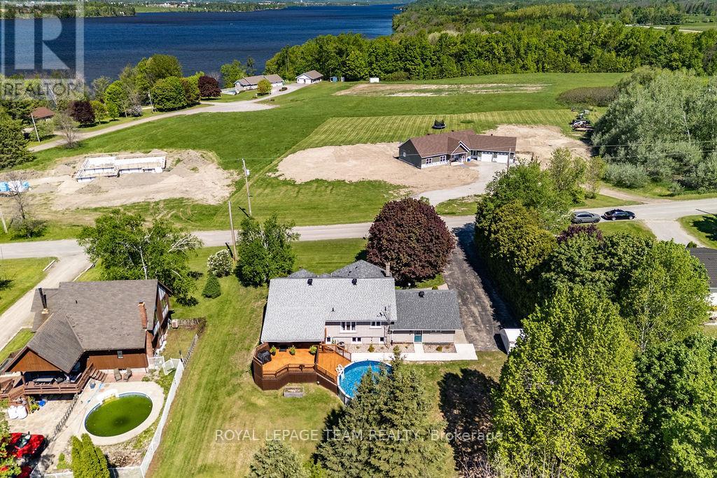 63 ALVA DRIVE - 6