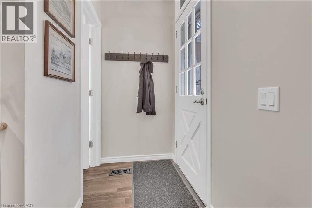 577 GEORGE Street - 15