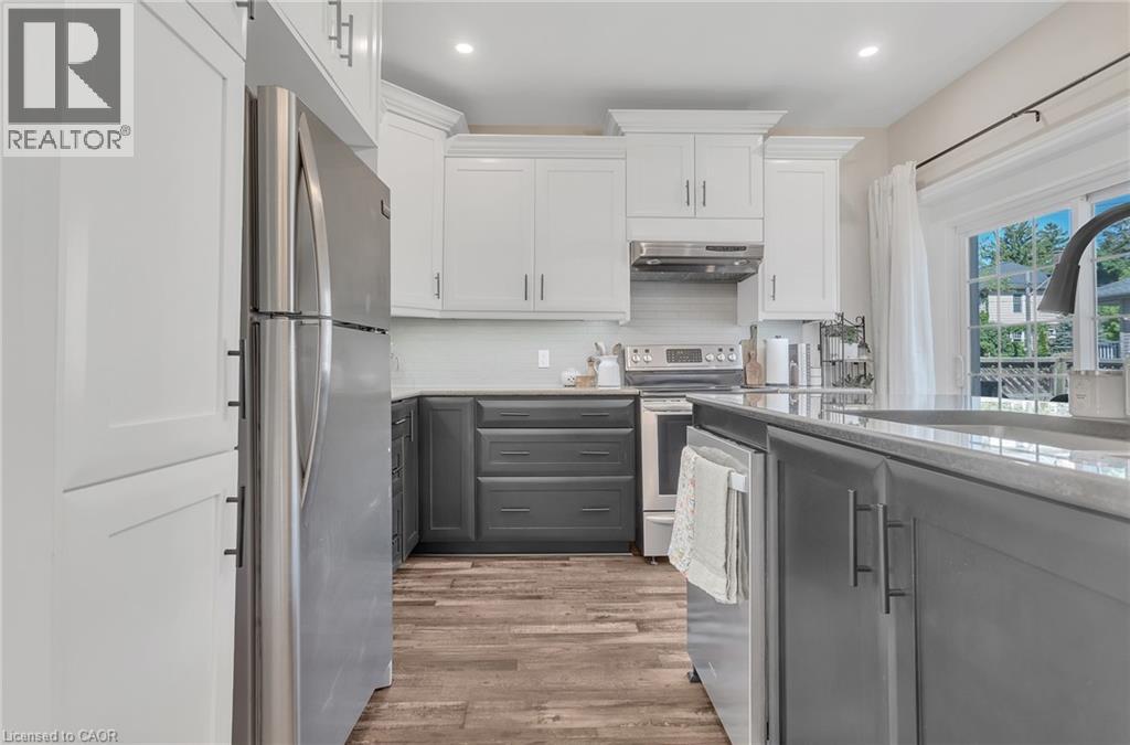 577 GEORGE Street - 9