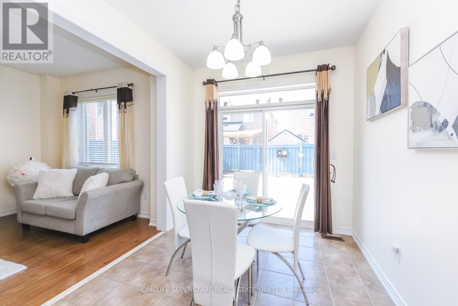 16 ALTURA WAY - 7