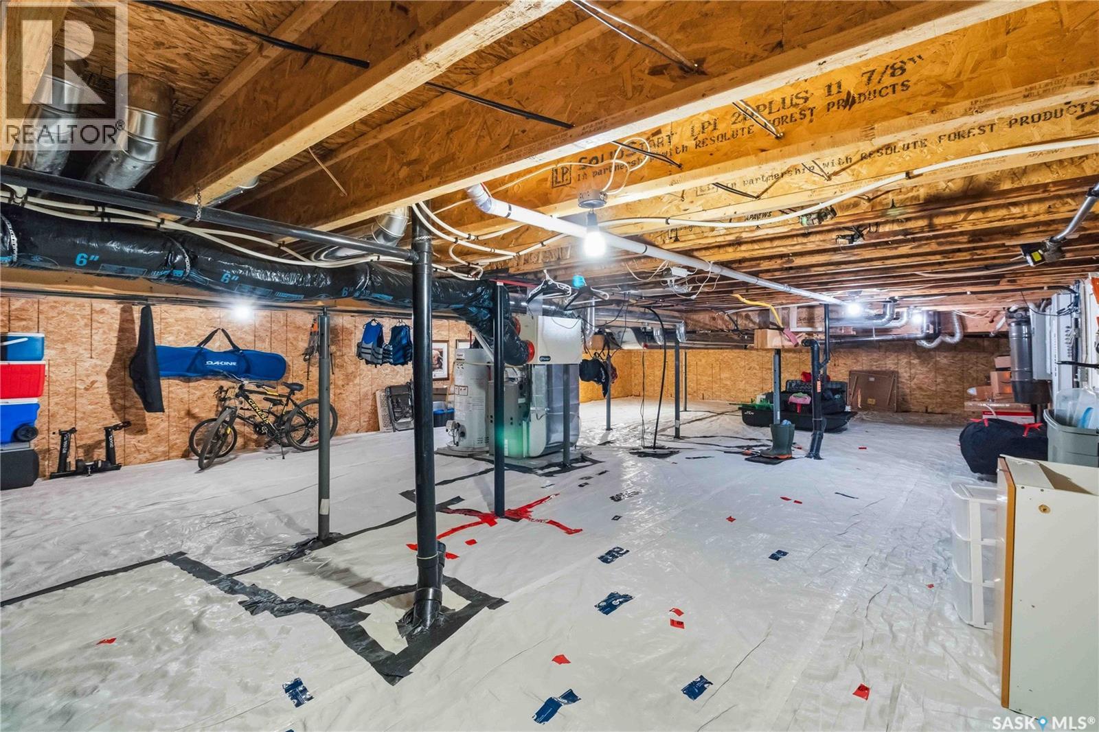 19 Pape DRIVE - 37
