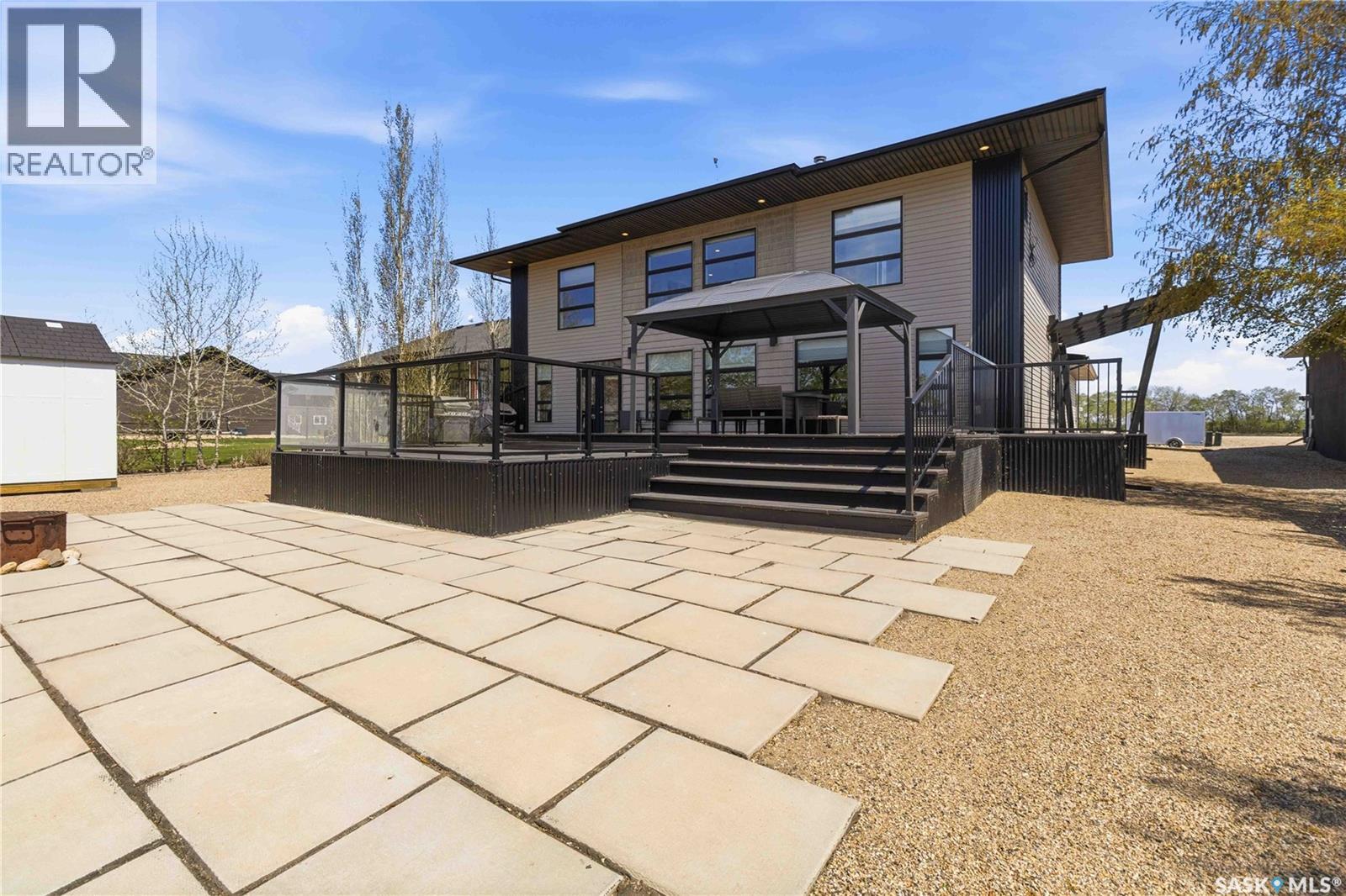 19 Pape DRIVE - 46