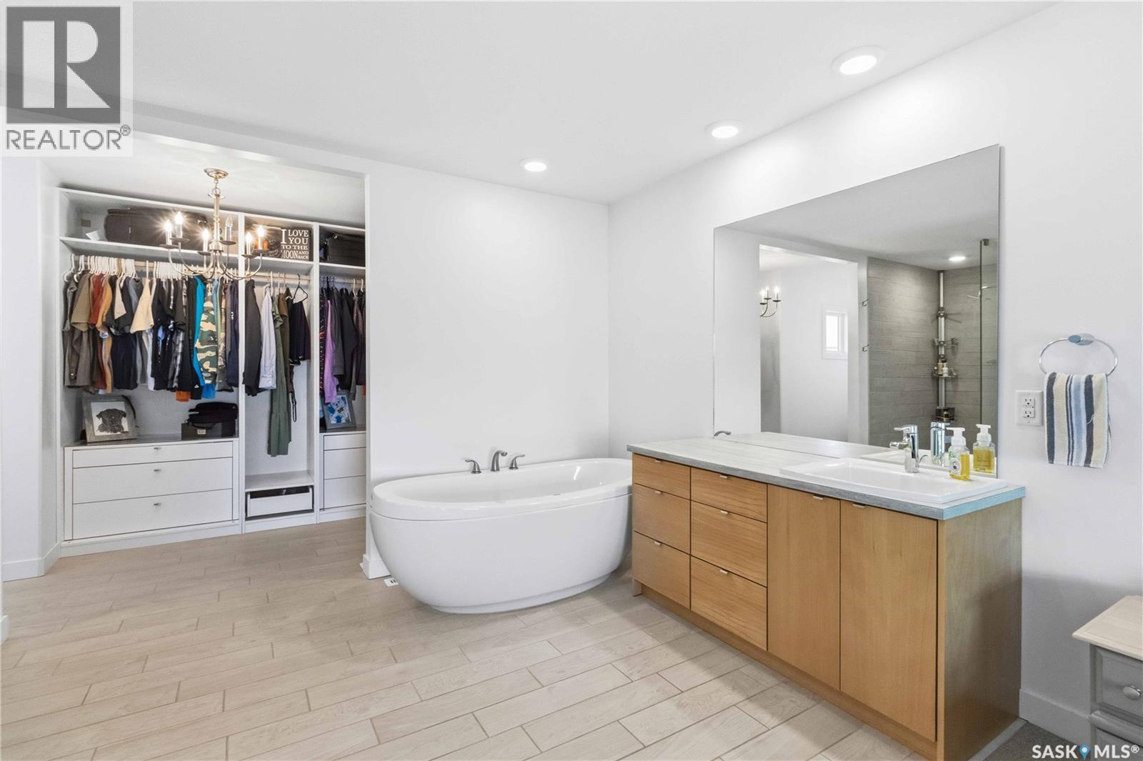 19 Pape DRIVE - 32