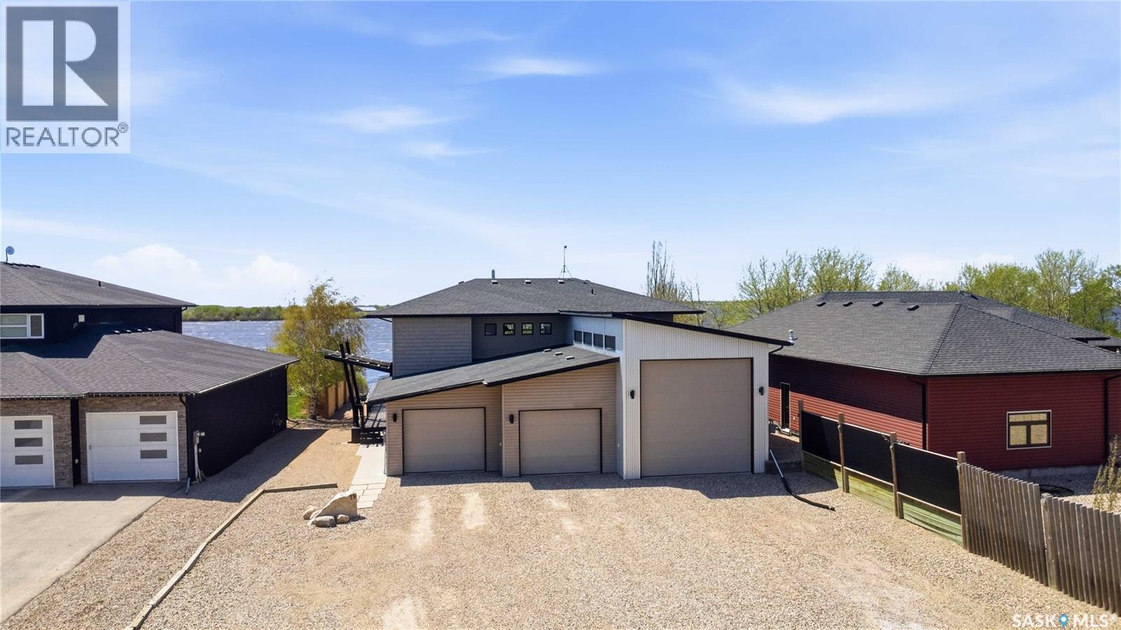 19 Pape DRIVE - 50
