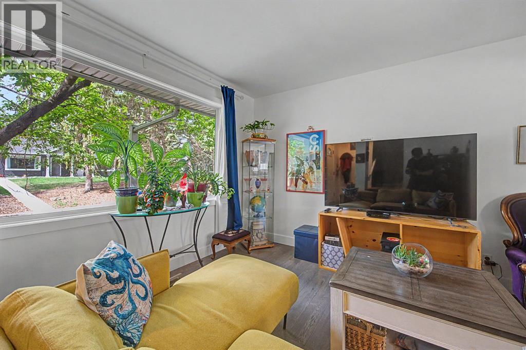 633 Regal Park NE - 13